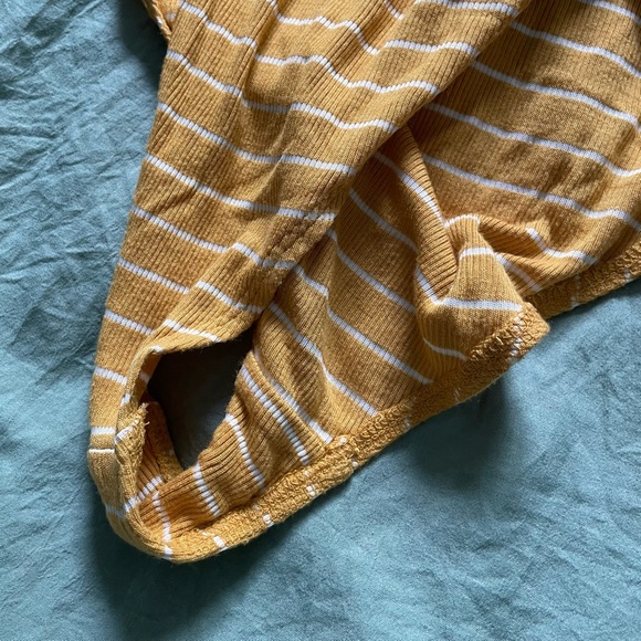 F21 Off the Shoulder Bodysuit - Picture 4 of 5